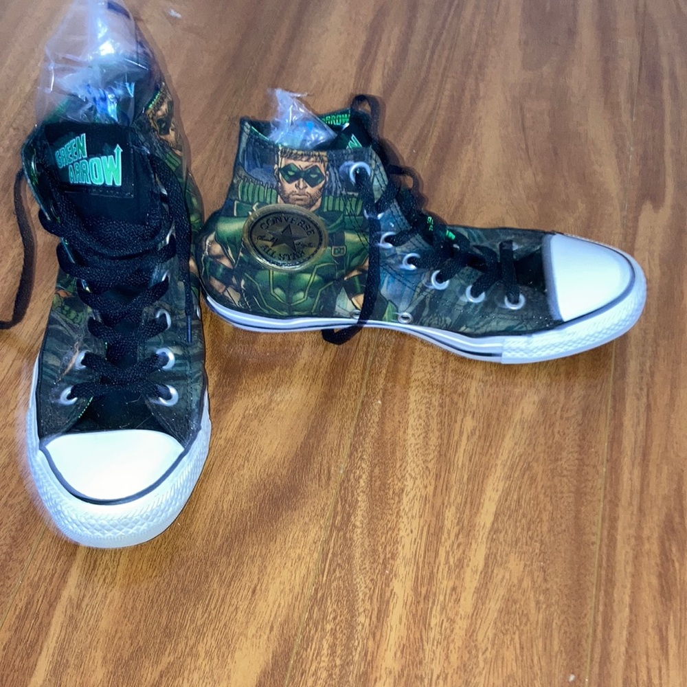 Converse CTAS DC comics Green Arrow size womens 7